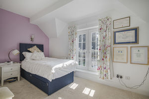 Bedroom- click for photo gallery
